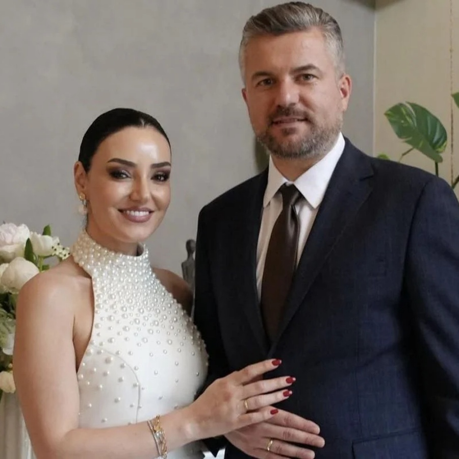 Buca Belediye Başkanı Görkem Duman tutuklandı, gözler ünlü nişanlısı Sevcan Orhan'a çevrildi! Konser kararı dikkat çekti...