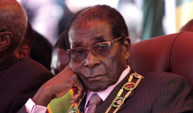 Zimbabve Devlet Başkanı Mugabe istifa etti...