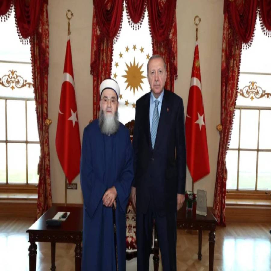Dolmabahçe'de sürpriz görüşme! Cumhurbaşkanı Erdoğan, Cübbeli Ahmet Hoca'yı kabul etti: İşte fotoğrafa düşülen not