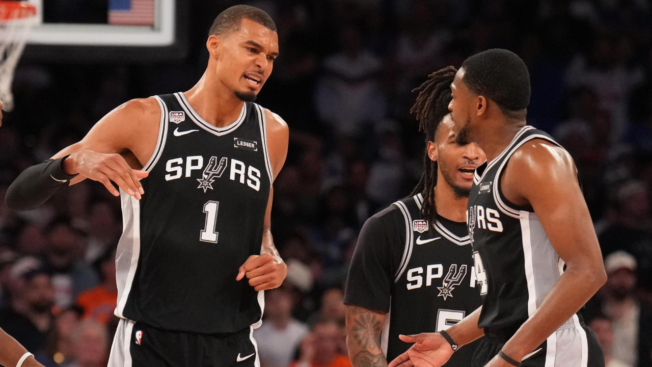 NBA final serisinde San Antonio Spurs durumu 2-1'e getirdi