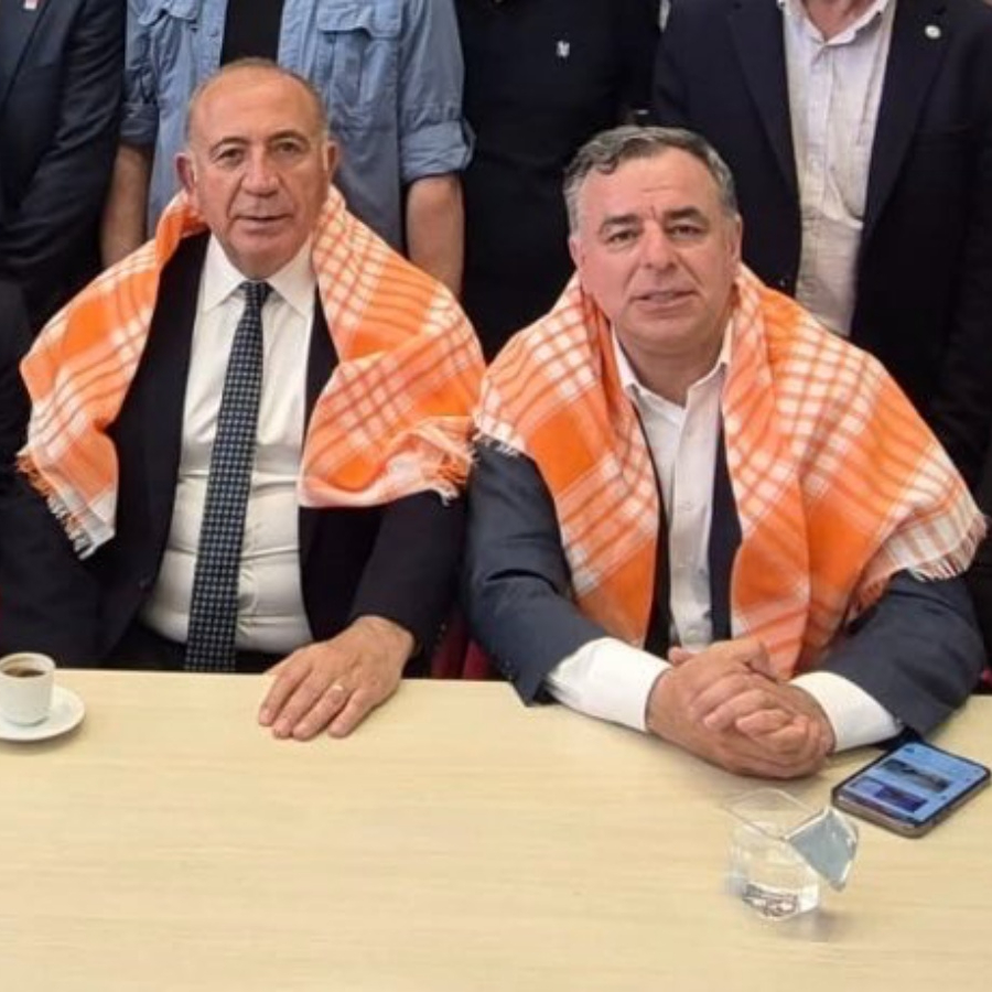 Gürsel Tekin'den yörük yağlığı ile Genel Merkez'de dikkat çeken mesaj! "Kılıçdaroğlu'nun bir sonrası konuşması Meclis'te olur!"