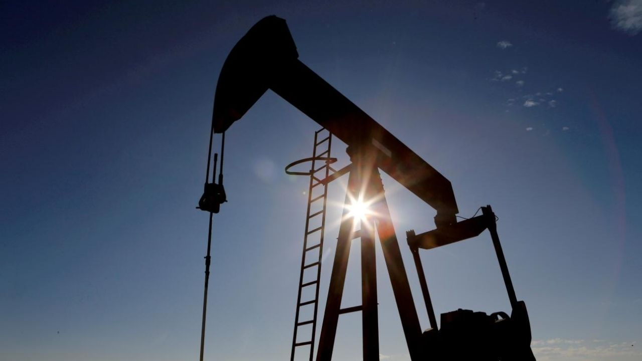 Brent petrolün varil fiyatı 80 doların altına indi! 4 Mart'tan bu yana en düşük seviyesini gördü