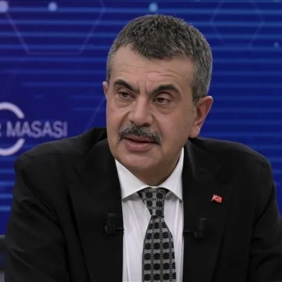ARA TATİL KALKTI MI? Milyonlarca öğrencinin beklediği haber: Yusuf Tekin 'ara tatil' kararını açıkladı...