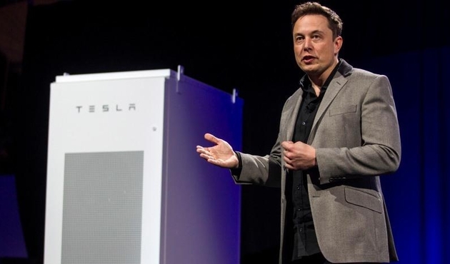 Tesla, dünyanın en büyük lityum iyon pilini üretti...