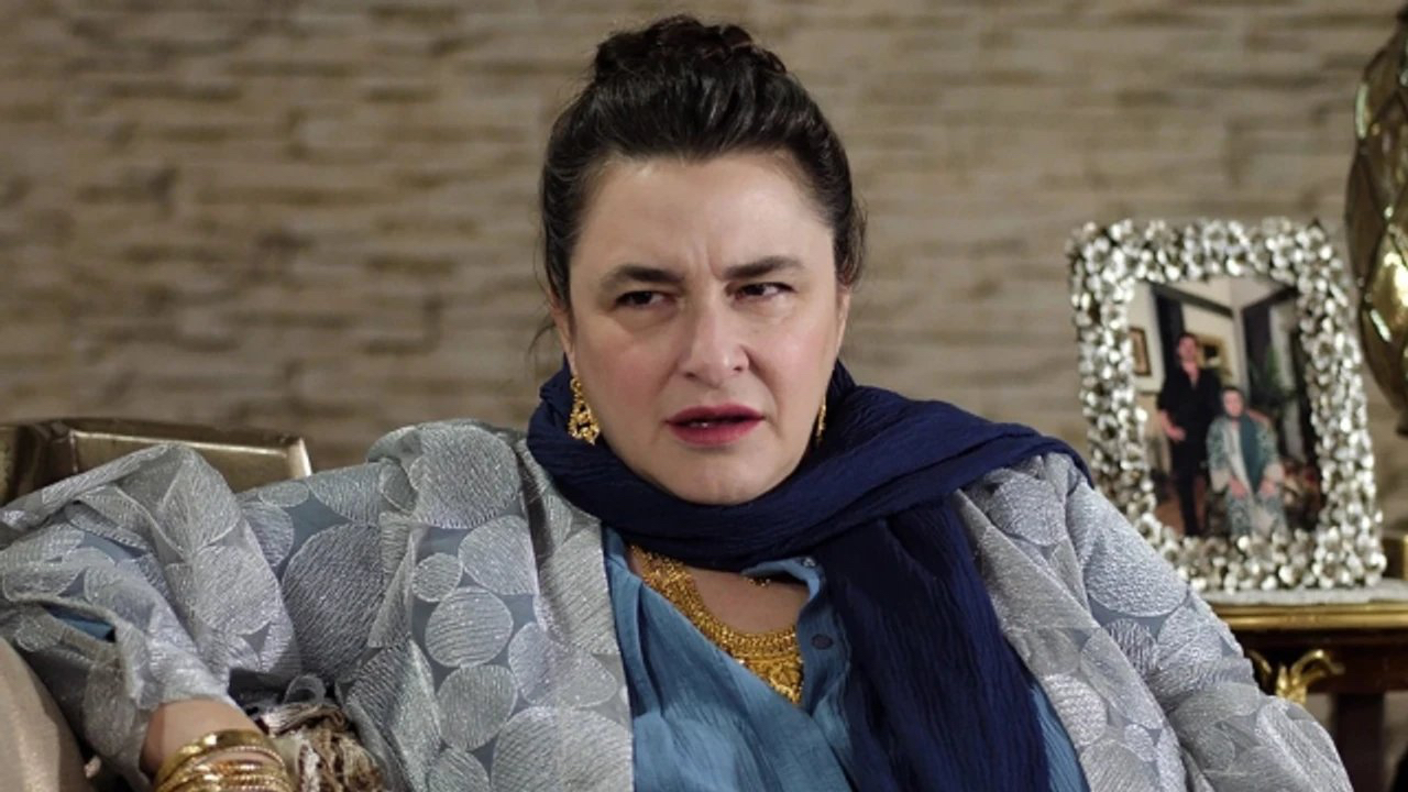 Esra Dermancıoğlu 17 kilo verdi! Oyuncu iğne ipliğe döndü! Bakın sırrı neymiş: İşte son hali...