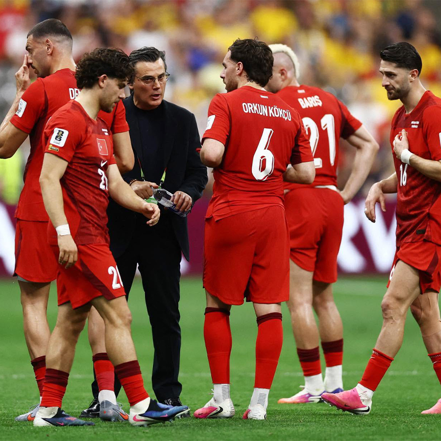 Montella, ilk 11'i değiştiriyor! Paraguay maçında 2 değişiklik