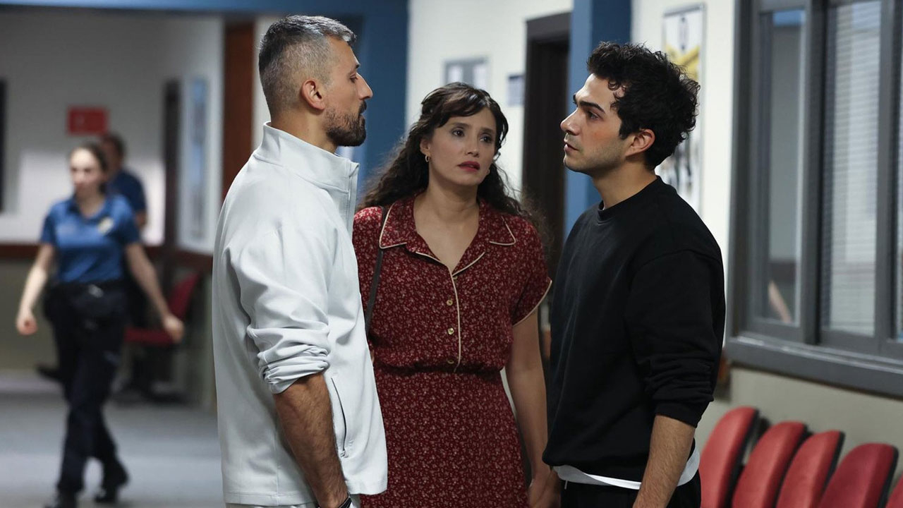 Altı Üstü İstanbul 1. Bölüm tek parça izle!