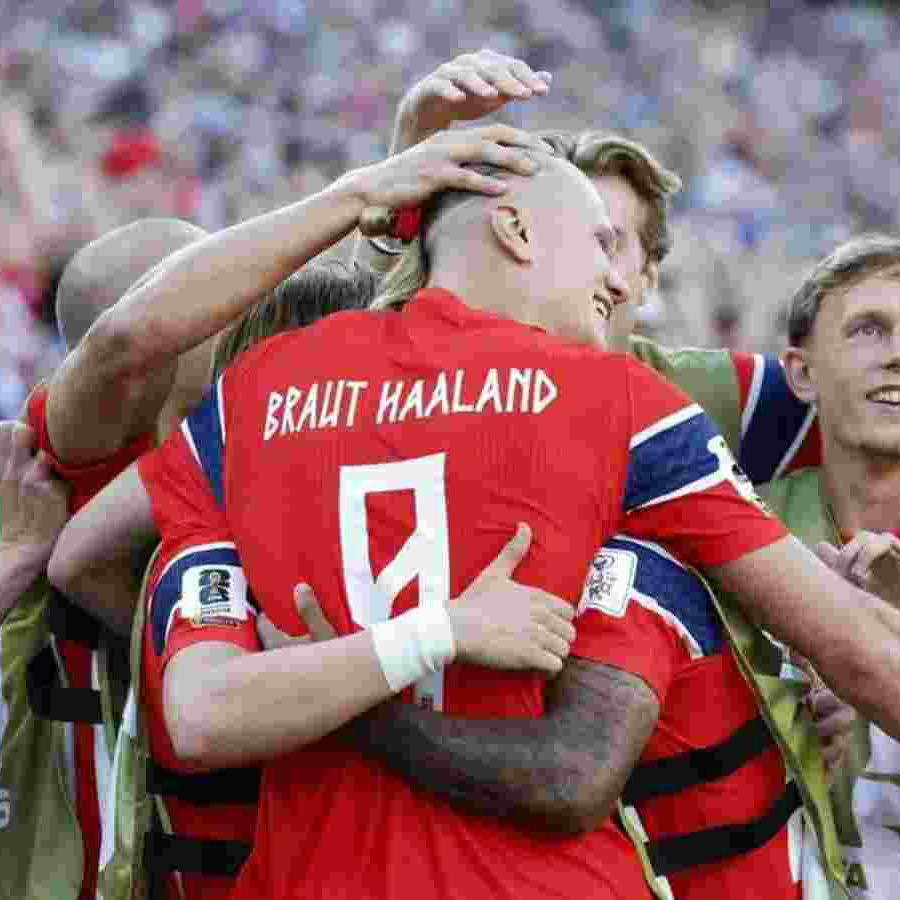 Erling Haaland ilk Dünya Kupası maçına şov yaparak başladı! Norveç'ten 4 gollü açılış