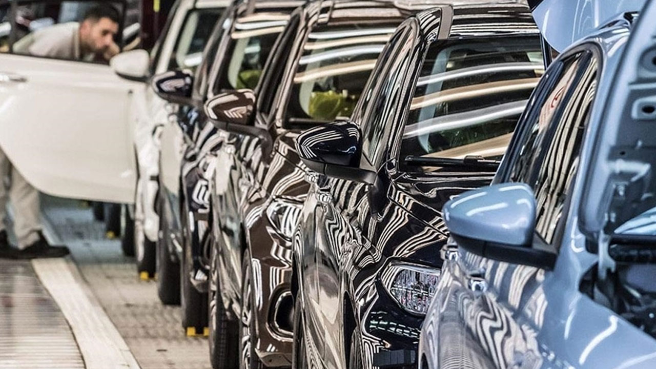 Yakıt tasarrufu yapmak isteyenler dikkat! En az yakan otomobiller açıklandı
