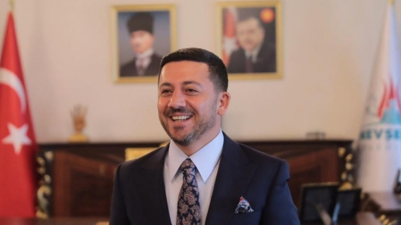 Rasim Arı AK Parti'ye mi katılıyor? İYİ Parti'nin tek il belediyesi ile ilgili çarpıcı iddia