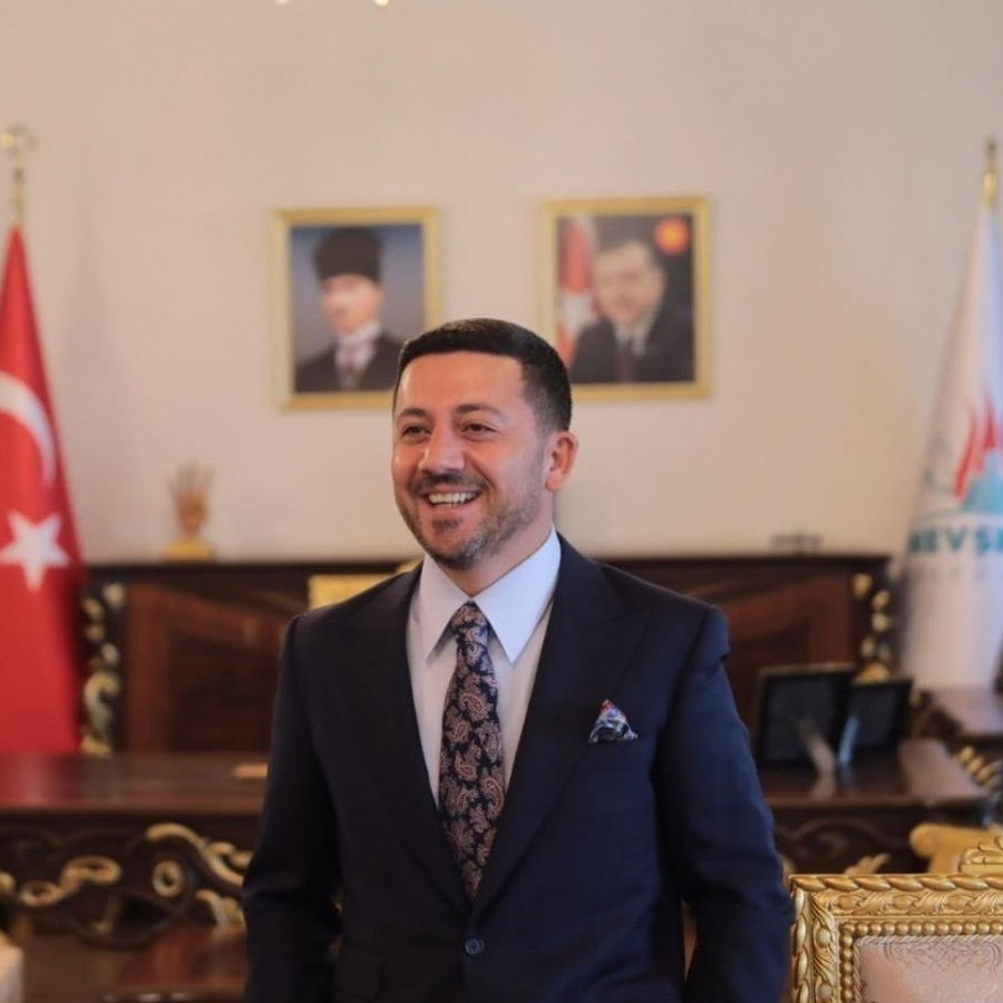 Rasim Arı AK Parti'ye mi katılıyor? İYİ Parti'nin tek il belediyesi ile ilgili çarpıcı iddia