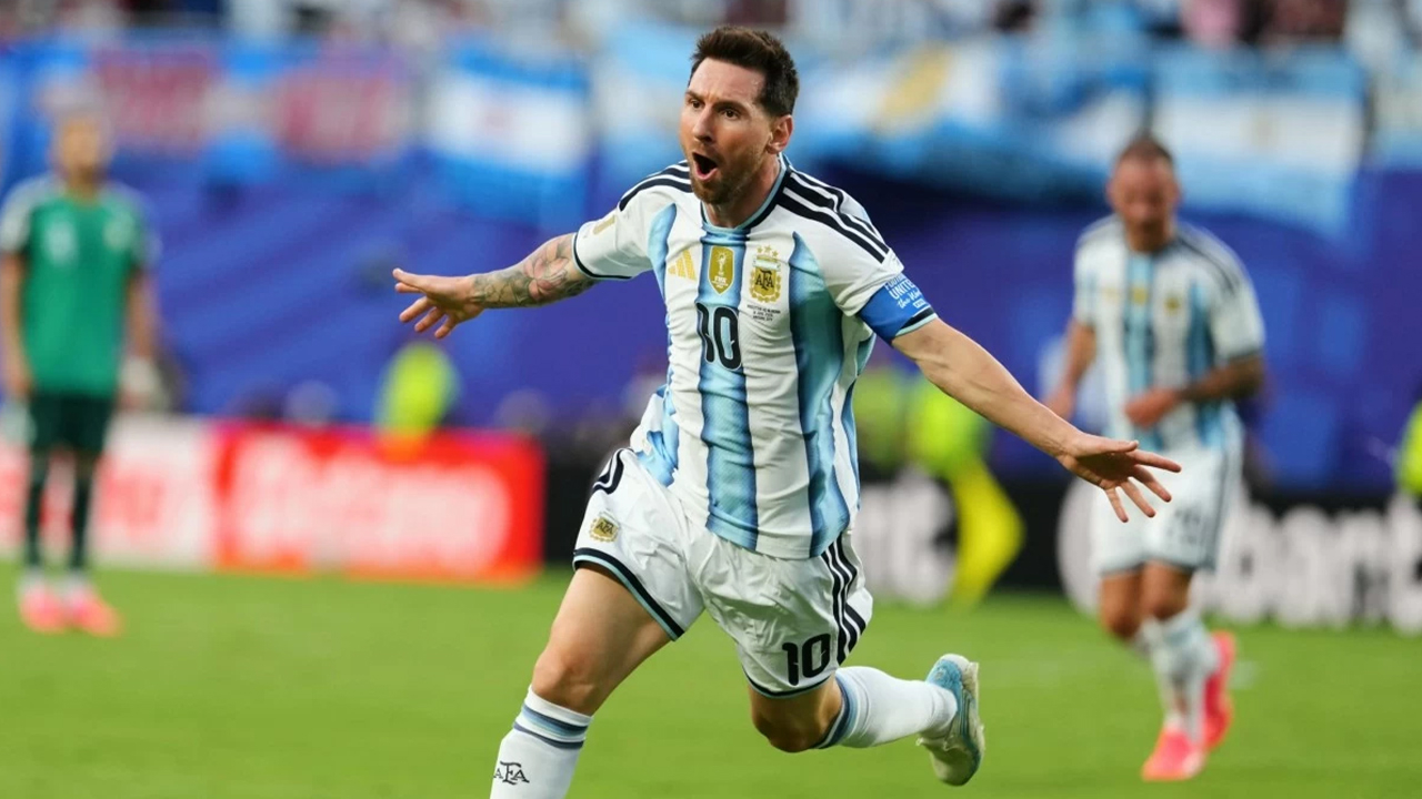 Messi Dünya Kupası tarihine geçti