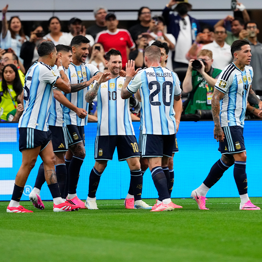 Arjantin, Avusturya'yı Messi'nin golleriyle mağlup etti
