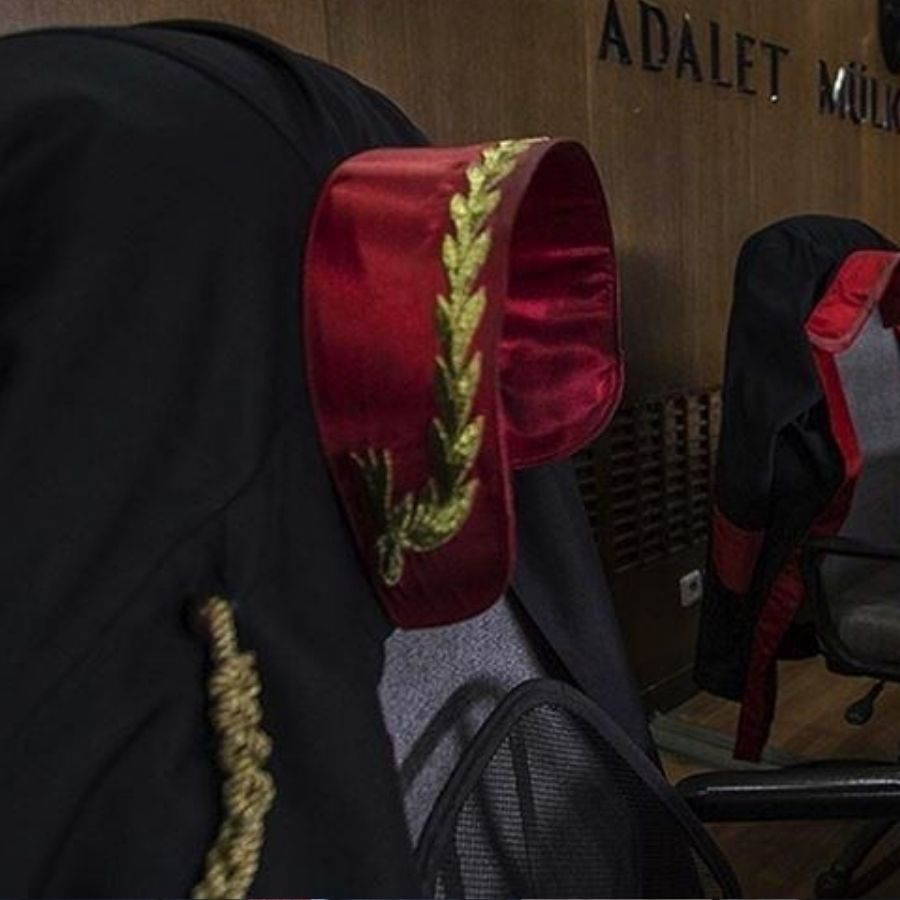 Yargıda devrim gibi karar! Hukuki konuyu bilirkişiye paslayan hakim ve savcılara uyarma cezası geliyor