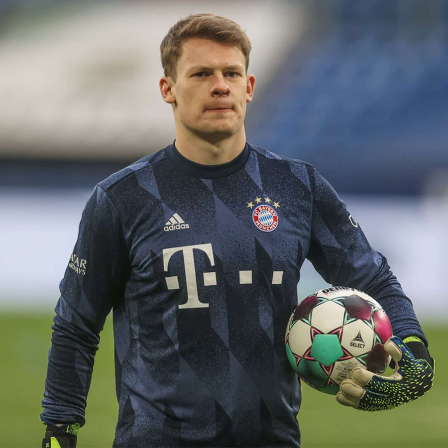 Bayern Münih kalecisi Nübel Beşiktaş'ın teklifini kabul etti