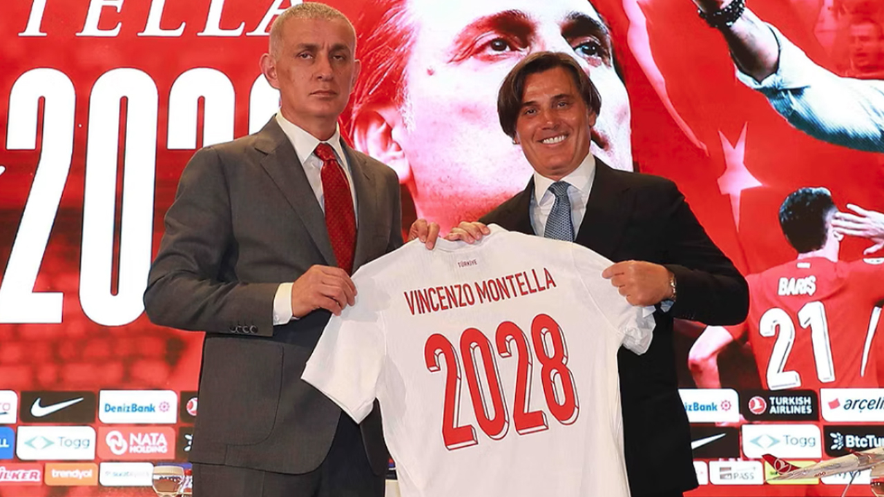 İtalya golleri attı Bursa'da ortalık karıştı: "Montella istifa, TFF istifa" sesleri
