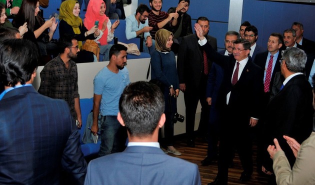 Marmara Üniversitesi Ahmet Davutoğlu'nun konferansını iptal etti!
