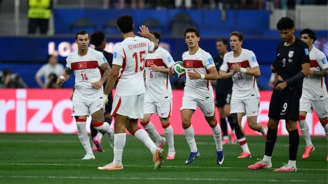 Dünya basınında Türkiye: Onuruyla ayrıldılar