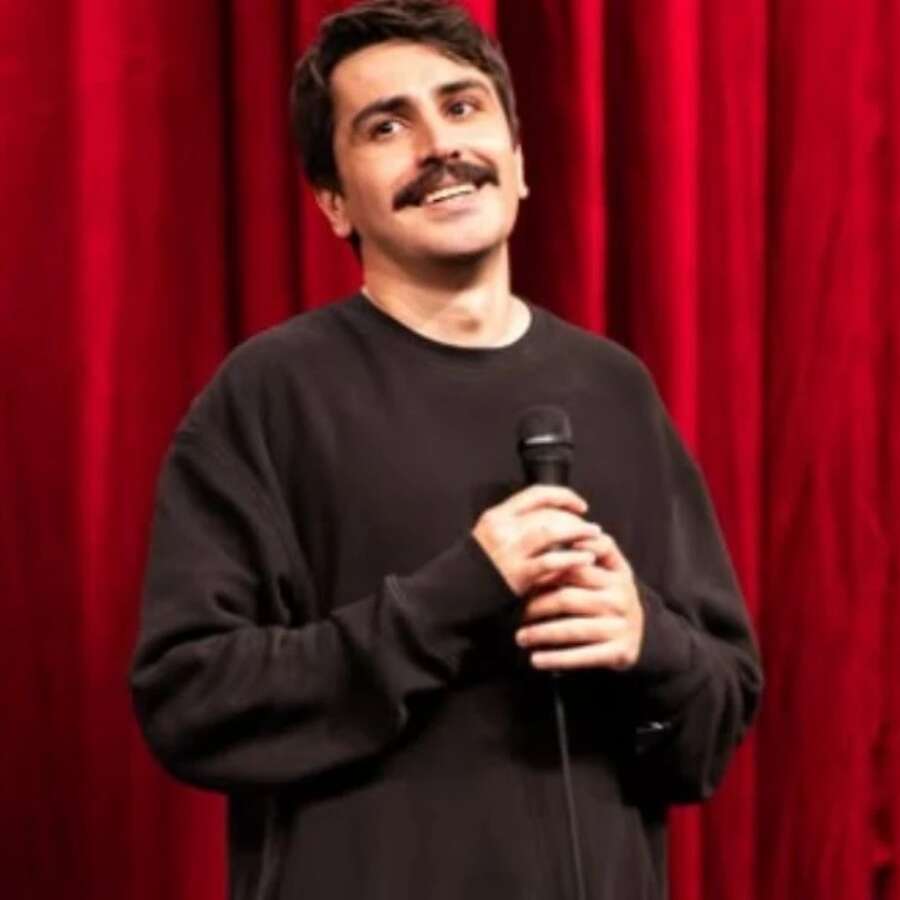 Komedyen Deniz Göktaş hakkında soruşturma başlatıldı: Tepki çeken sözler sonrası adliyelik oldu!