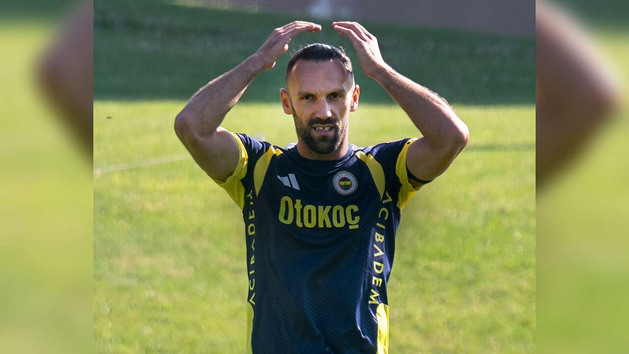 Fenerbahçe'den Vedat Muriqi açıklaması: Kısmi yırtık var
