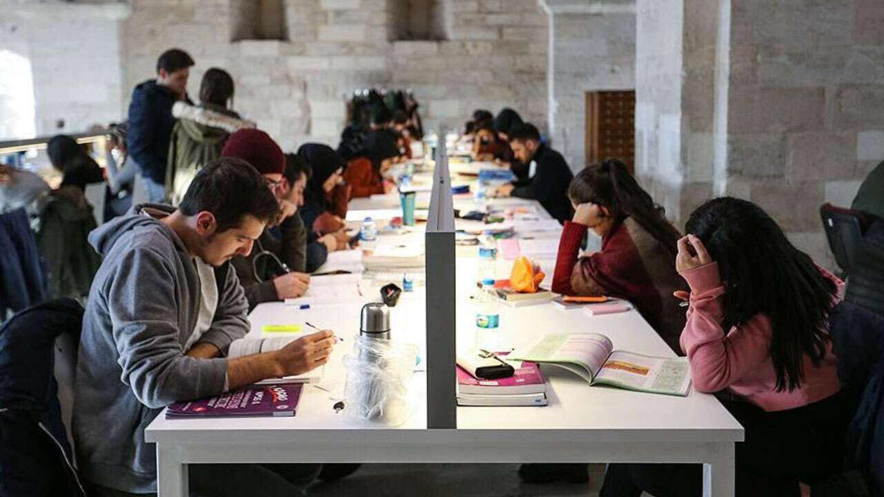 Türkiye'nin dünya sıralamasına giren ilk 30 üniversitesi belli oldu! KOÇ'u, İTÜ'yü, ODTÜ'yü geride bıraktı