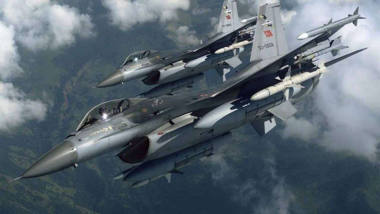 O ülkede teröristlere ağır darbe! Türk F-16'ları binlerce kilometre ötede vurdu: 35 terörist etkisiz hale getirildi