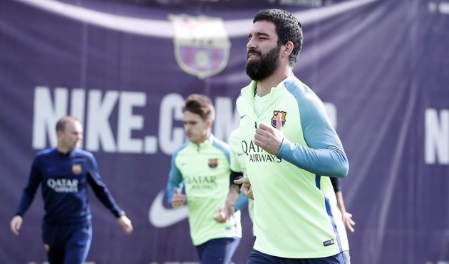Barcelona Arda Turan'ın yerine Türk futbolcuyla anlaştı!