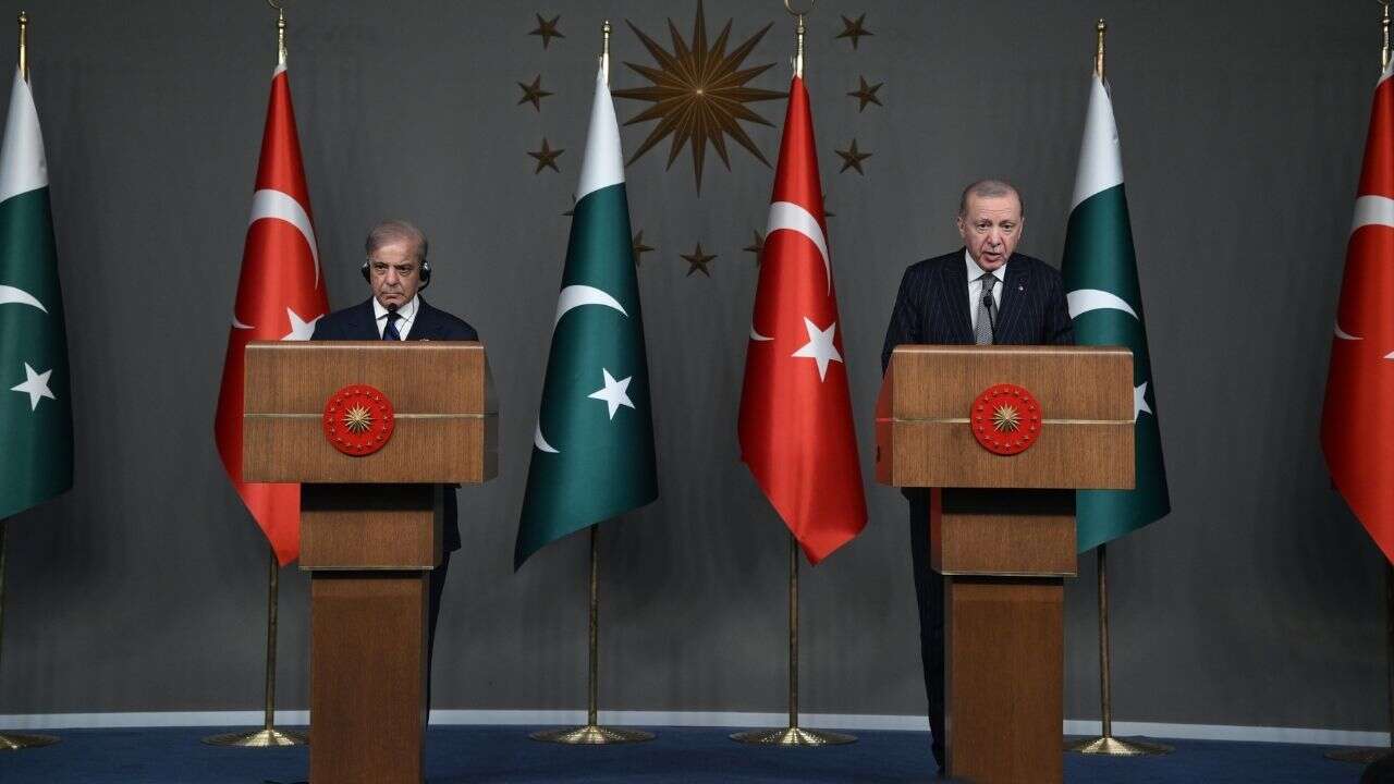 Cumhurbaşkanı Erdoğan, Pakistan Başbakanı Şerif ile bir araya geldi: Sağlanan sükunet sayesinde tüm dünya derin bir nefes aldı