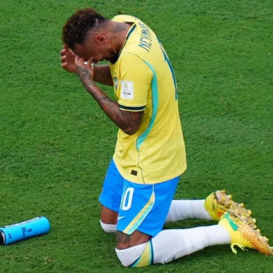 Dünya Kupası'nda yüzyılın şoku! Neymar ağlayarak milli takımı bıraktı! "Denedim, denedim... Artık bitti"