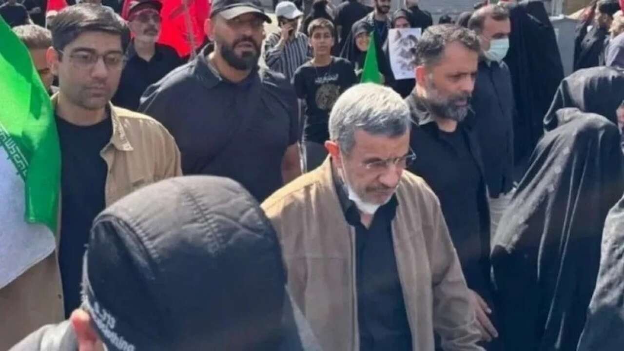 Ahmedinejad aylar sonra ortaya çıktı! "Öldü" iddialarını çürüten şok görüntü
