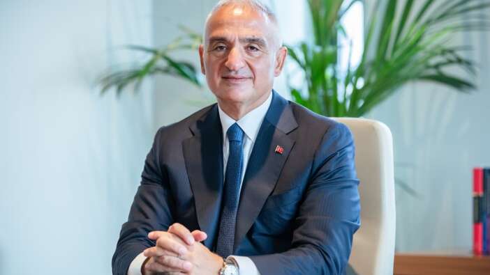 Bakan Ersoy: Kapadokya'nın güzelliğini gece saatlerine de yansıttık