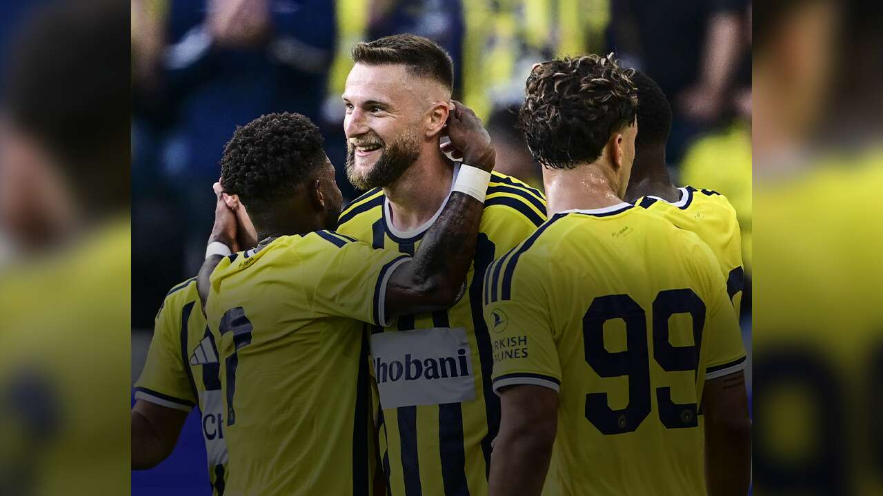 Fenerbahçe sezonun ilk maçını 5-0 kazandı
