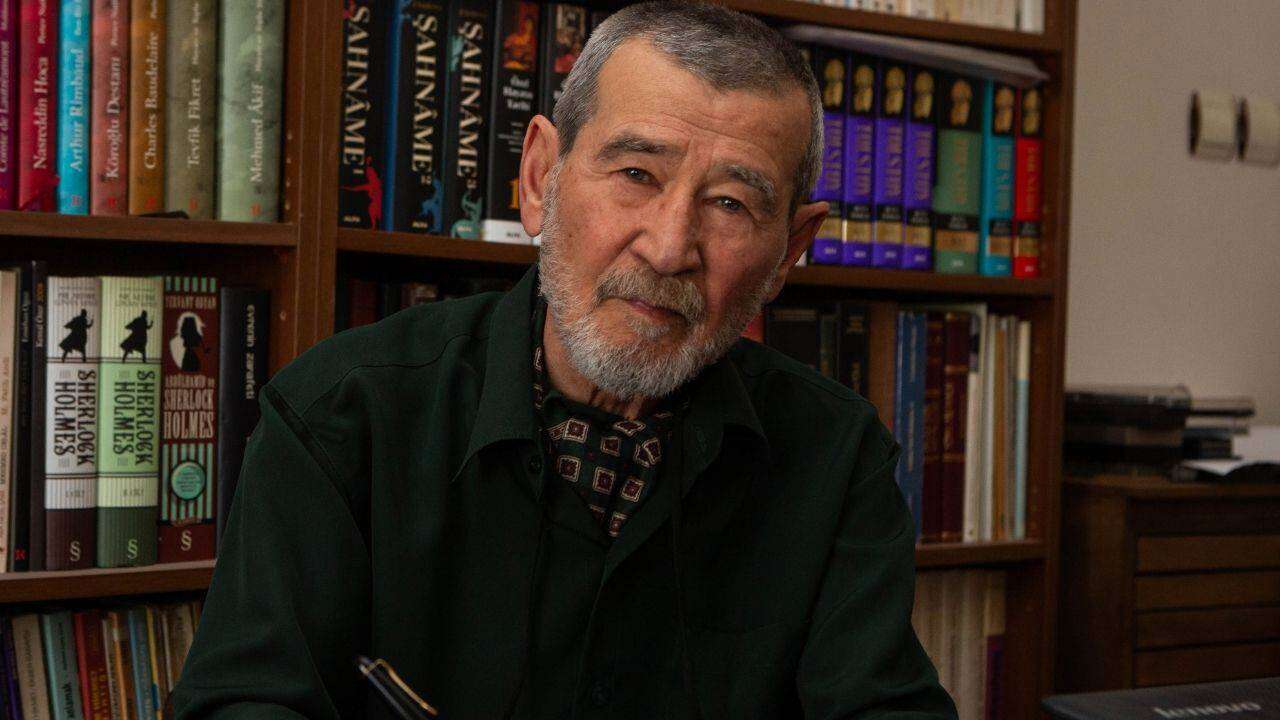 Entübe edilmişti: Ünlü şair ve yazar Ahmet Telli hayatını kaybetti! Ahmet Telli kimdir, neden öldü?