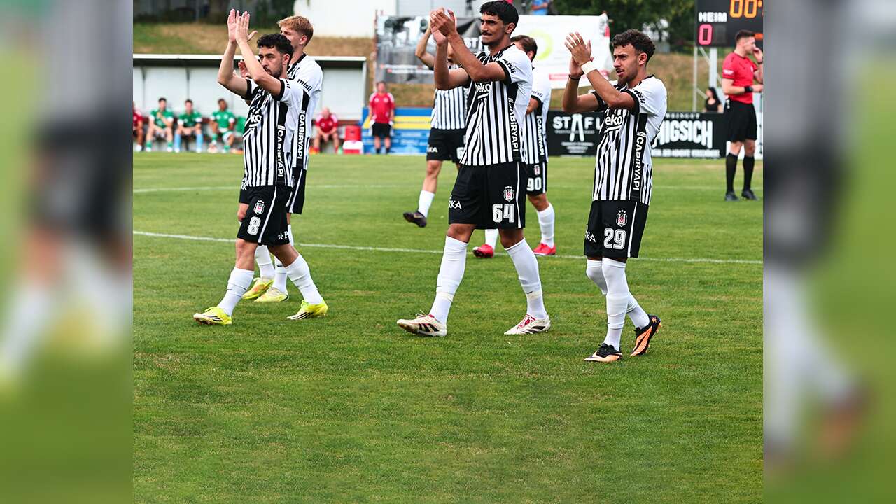 Beşiktaş 1 günde 2 hazırlık maçı yaptı