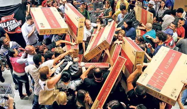 "Black Friday" indirim çılgınlığı başladı!