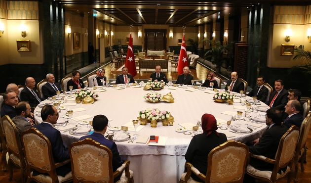 Cumhurbaşkanı Erdoğan eğitimcileri ağırladı...
