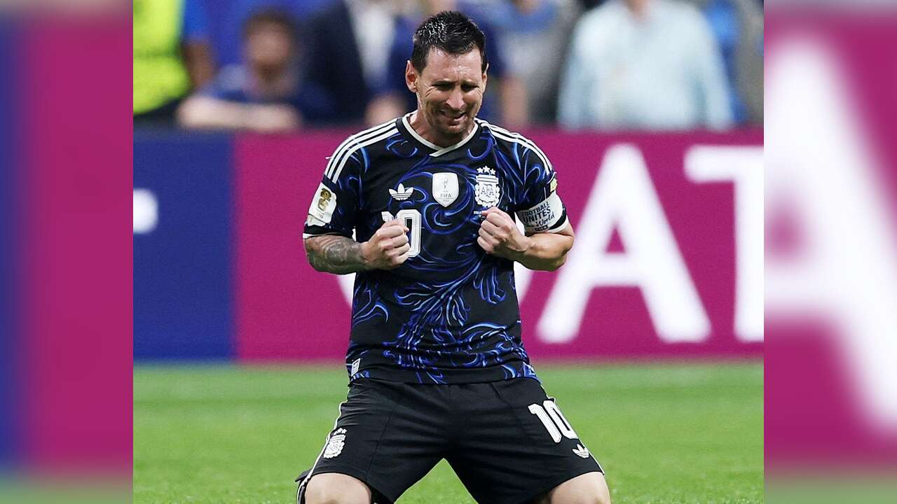 Son düdüğün ardından Messi'nin mutluluk gözyaşları
