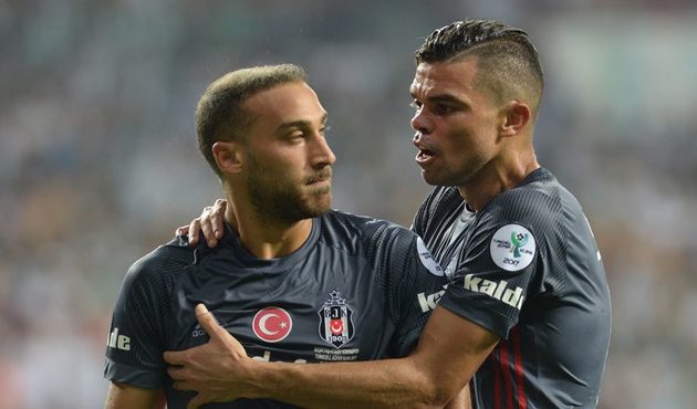Beşiktaş'ta maça dakikalar kala sakatlık şoku!