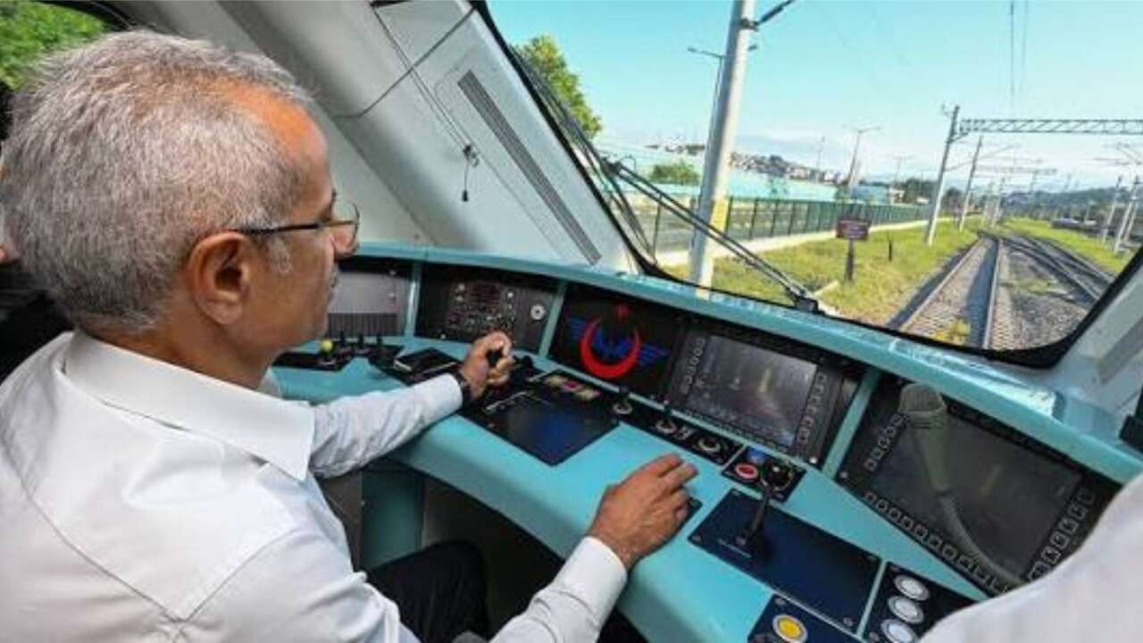 Yerli ve milli elektrikli trenin ilk seferi 22 Temmuz'da