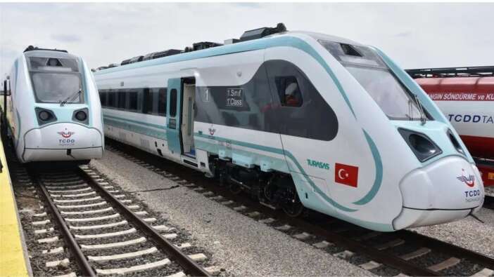 Yerli ve milli elektrikli trenin ilk seferi 22 Temmuz'da