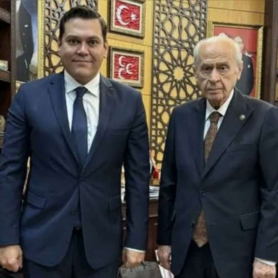 Bozkurt'tan sonra şimdi de "Martı"! Oğuz Alper Öktem çareyi siyasete girmekte buldu! MHP Kocaeli delegesi seçildi