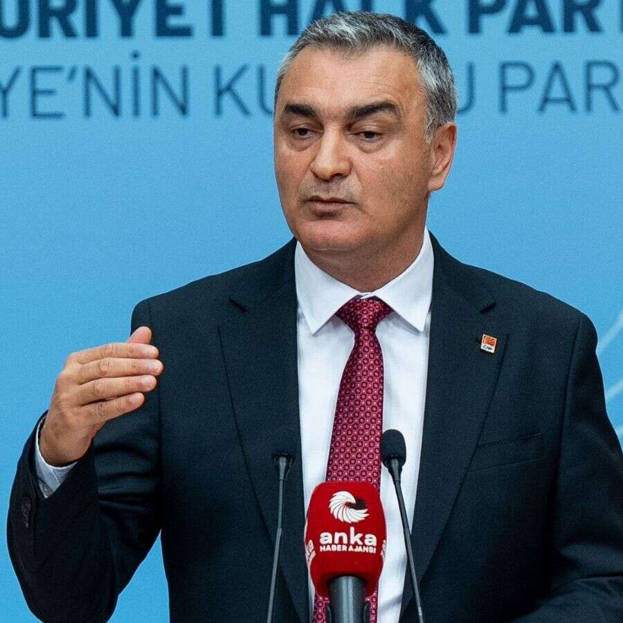 CHP Parti Sözcüsü Müslim Sarı'dan MYK sonrası sert açıklamalar: Parti imkanlarıyla yeni parti kuran isimlere tepki gösterdi