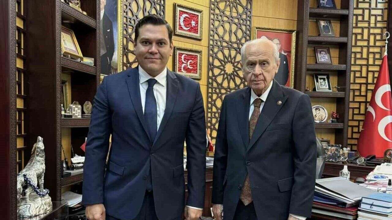 Oğuz Alper Öktem MHP'den istifa etti! Boykotların hedefi olmuştu, listeden adını sildirdi