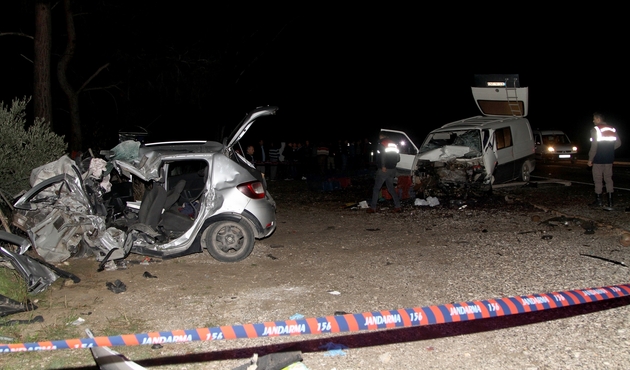 Muğla'da feci kaza: 2 ölü, 2 yaralı...