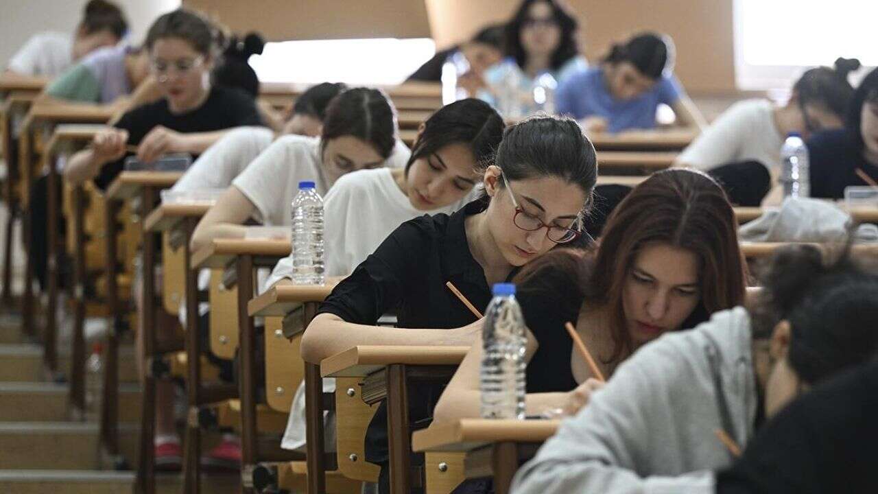 YKS tercih kılavuzu yayımlandı: İşte üniversitelerin toplam kontenjanı