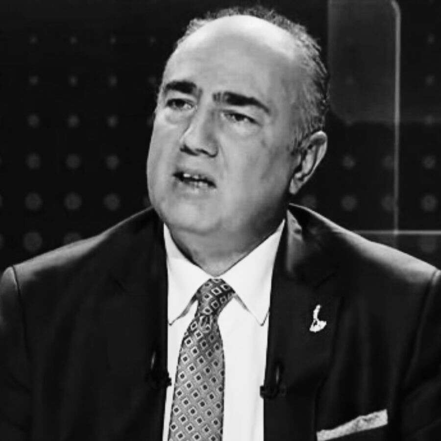 Gazeteci ve savaş muhabiri Vedat Yenerer 61 yaşında hayatını kaybetti