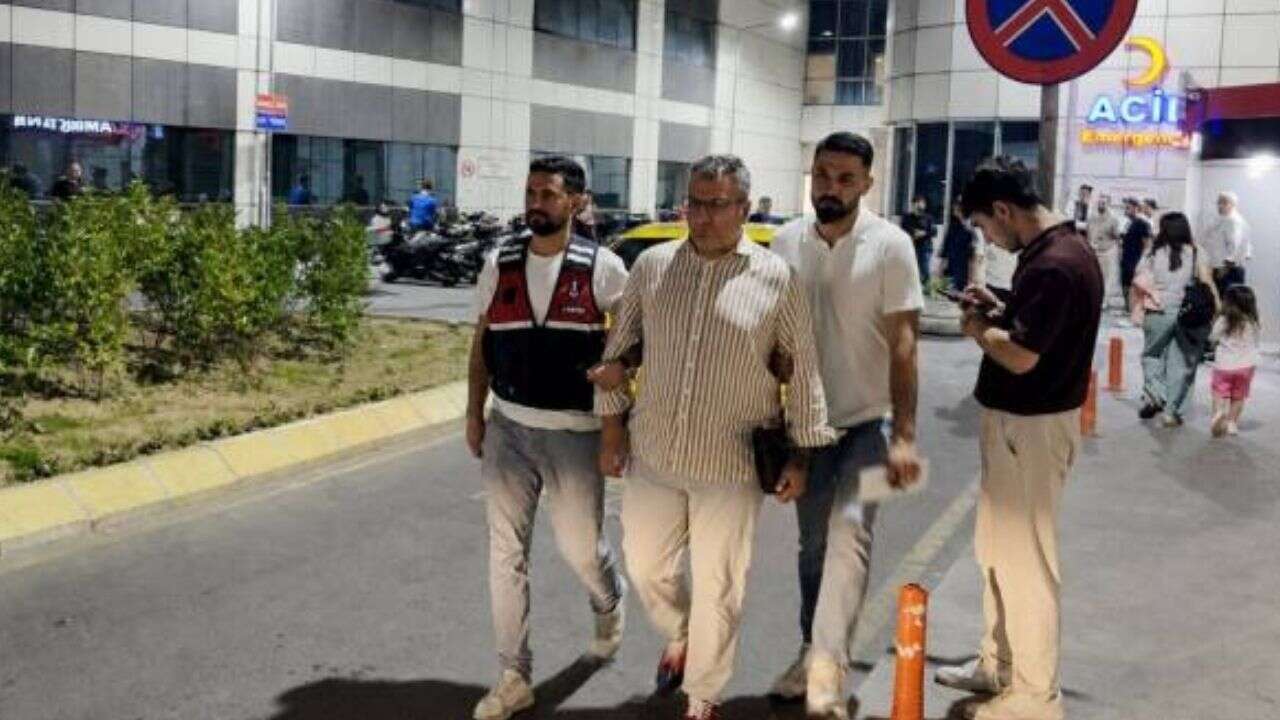 Son dakika... Cem Küçük tutuklandı!