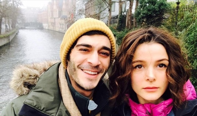 Büşra Develi ve Burak Deniz'e servet değerinde teklif!