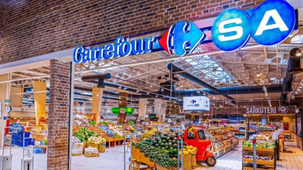 CarrefourSA hisselerinin yüzde 89,28'inin devri resmen tamamlandı