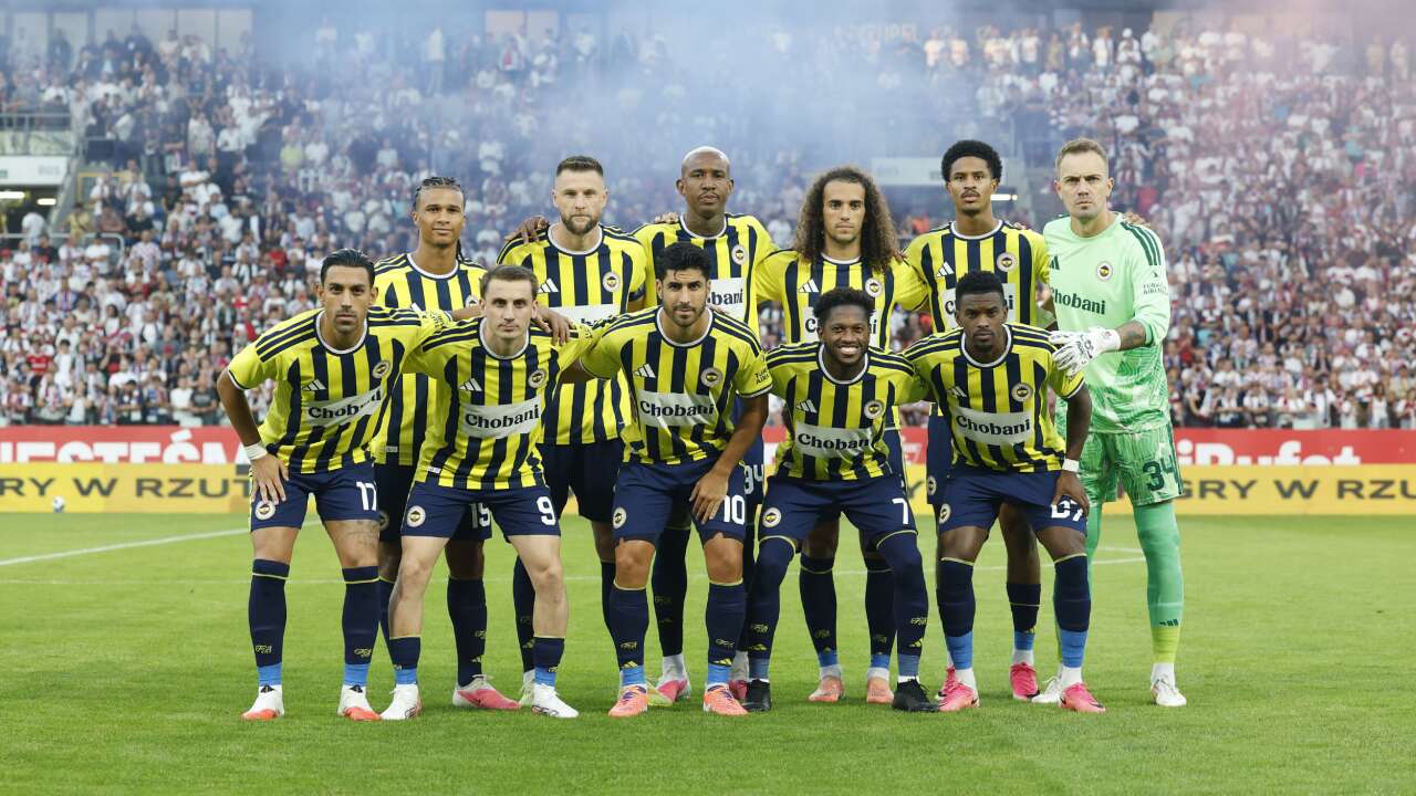 Fenerbahçe'de Ederson ve Musaba'nın kadrodan çıkarıldığı açıklandı